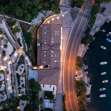 Mare Sano Plaza - Riva Apartment Opatija